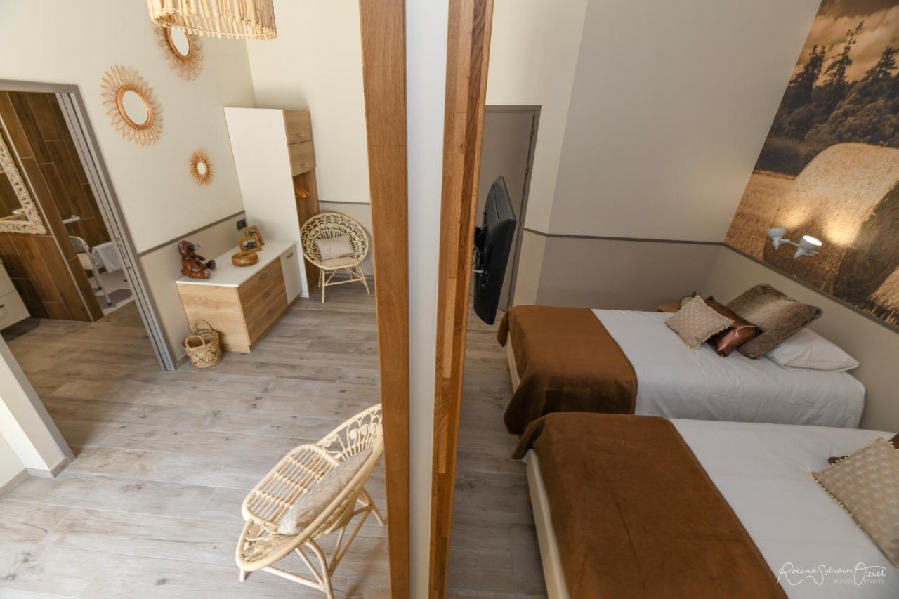 Les Chambres d'Aurore Chambretaud Extérieur photo